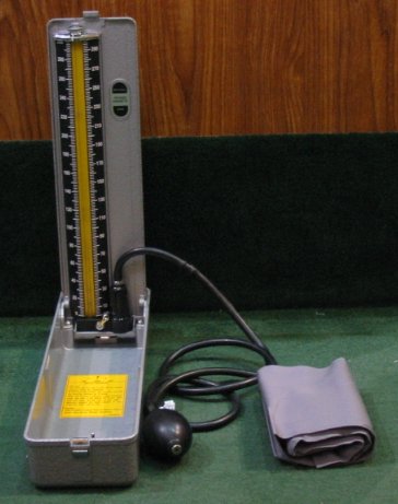 الجهاز الزئبقي أدق لكن الأجهزة الرقمية الحديثة نتائجها دقيقة أيضا الجهاز الزئبقي أدق لكن الأجهزة الرقمية الحديثة نتائجها دقيقة أيضا